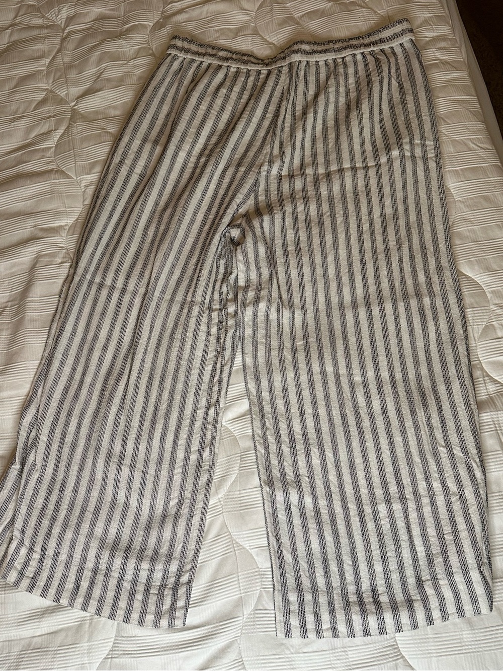 Banana Republic Striped Wide-Leg Linen Blend Pants - White & Black - Picture 4 of 4